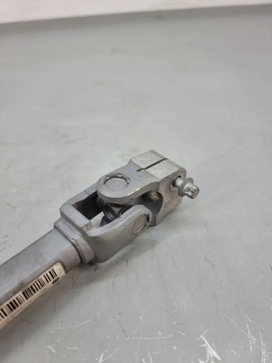 Junta de columna dirección BMW M4 OEM 2284712 image 3