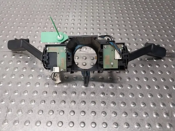 Lenkungs-Schalter Skoda Octavia III 2014 5Q0953507EE image 3