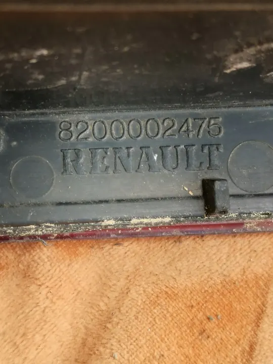 Luz trasera izquierda Renault Laguna II 8200002475 image 10