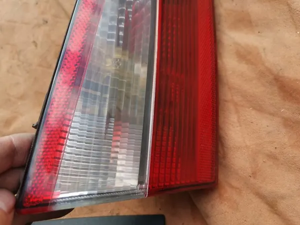 Luz trasera izquierda Renault Laguna II 8200002475 image 7