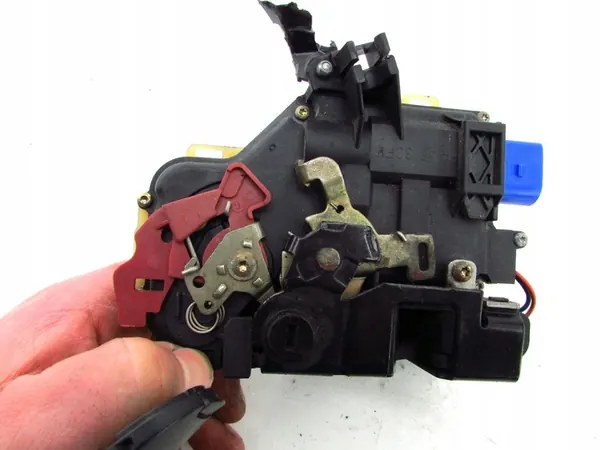 Porsche Cayenne 7L Vänster Bakdörrslås OEM 7L0839015A image 4