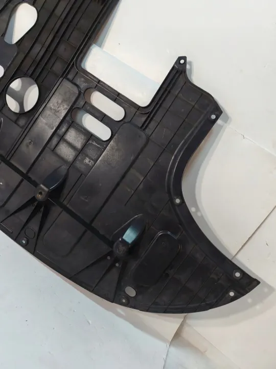 Escudo Motor Kia OEM 29110-J7100 - Usado image 7