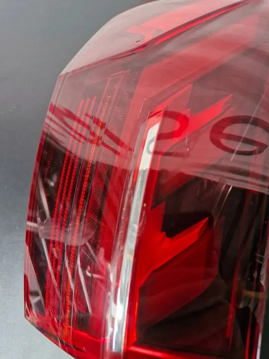 AUDI A4 B9 Kombi Luz Trasera Derecha LED image 5