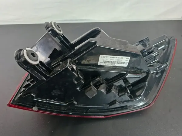 AUDI A4 B9 Kombi Luz Trasera Derecha LED image 7