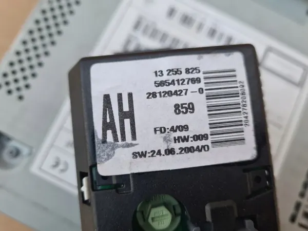 Radiodisplay OEM 13292090 för Opel Meriva A image 9