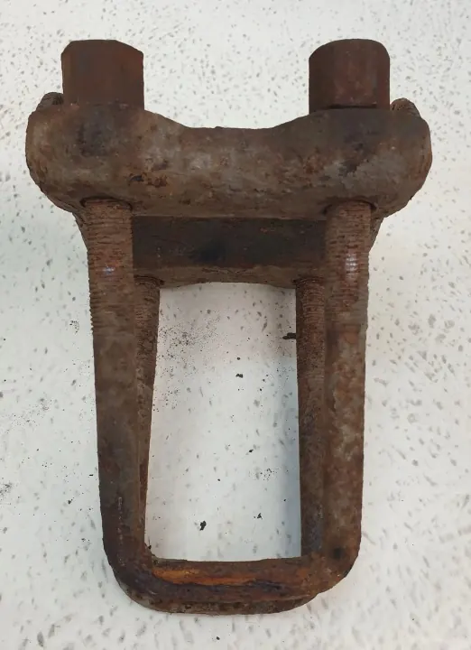 Nissan Navara D40 Achter Veerbeugels OEM FEE3925 image 6