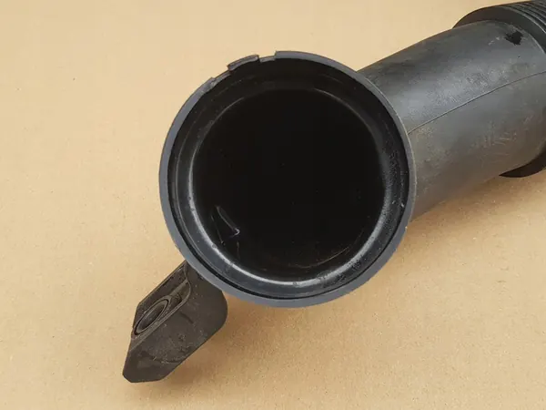 Luftansaugrohr / Audi A2 1.4 TDI AMF 75PS / 8Z0129654L image 7