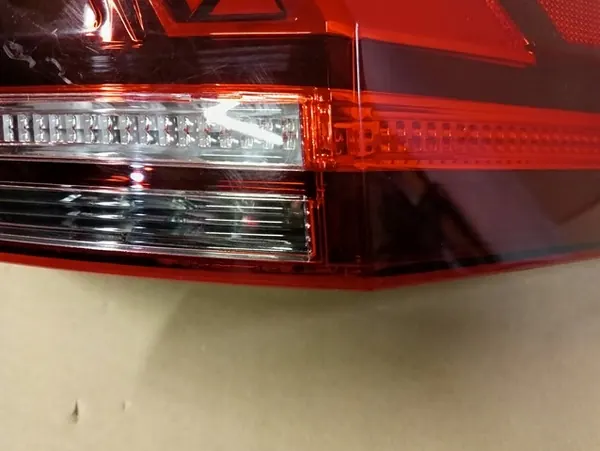 Luz trasera LED derecha VW Tiguan II 5NA 15- OEM 5NA945208F image 3