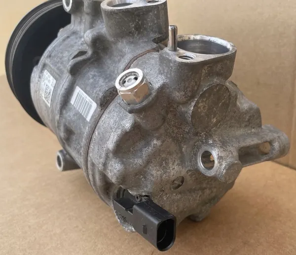 Compressore Aria Condizionata VW Audi 8S0816803 image 4