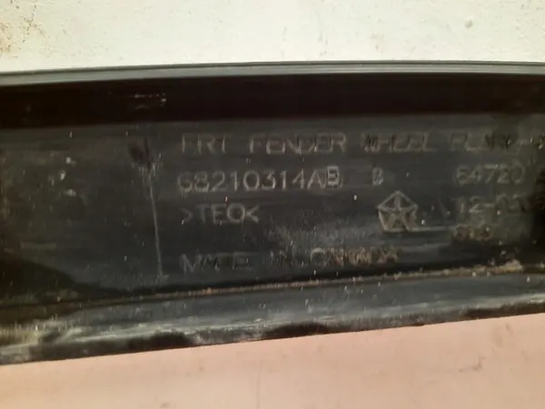 Jeep OE Etu Lokasuoja Trim Oikea 68210314AE image 6