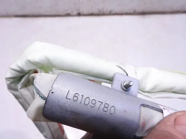 Mazda 3 BL luftgardin vänster fram OEM L6109780 image 6