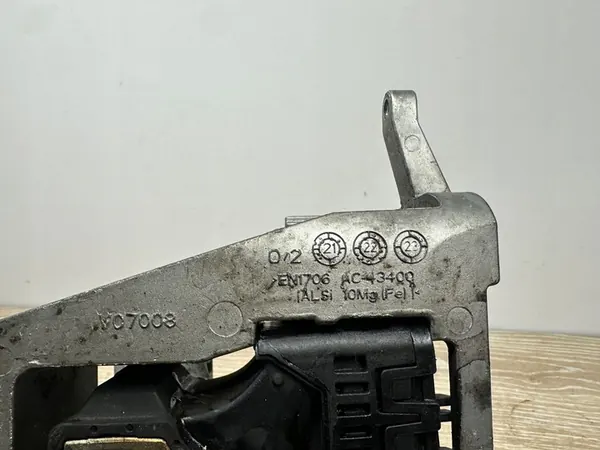 Soporte de motor BMW X1 F48 Izquierdo OEM 22118835566 image 5