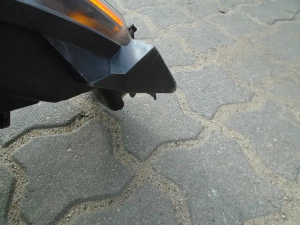 VOLVO S60 V70 II Vasemman etuvalon 30698835 OE 04-08 image 6