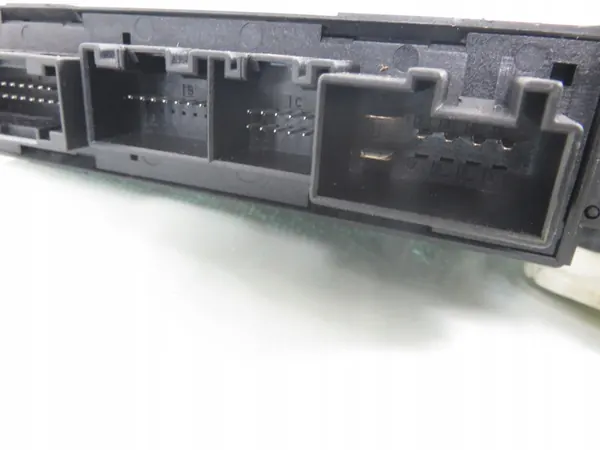 Mecanismo de janela dianteira esquerda Audi A4 B7 2.0 TDI image 6