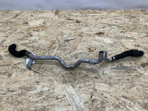 Vesiputki OEM 057103227AE Audi Q7 4.2 TDI:lle image 4