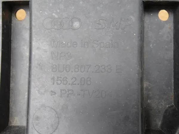 Framstötfångarplatta AUDI Q3 8U 8U0807233E image 5