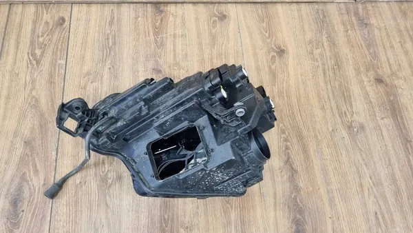 Rechtes Scheinwerfer Skoda Karoq 4042022 image 5