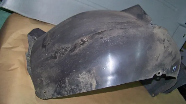 VW Passat B6 Front Right Wheel Arch OEM image 2