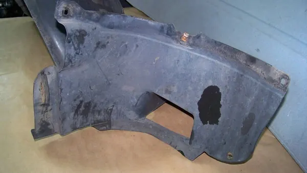 VW Passat B6 Front Right Wheel Arch OEM image 5