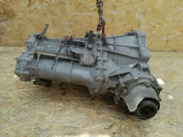 Audi A4 B8 MVS 6-Speed Manual Gearbox 2.0 Diesel CJC image 3