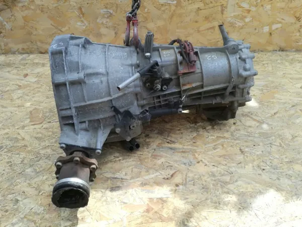 Audi A4 B8 MVS 6-Speed Manual Gearbox 2.0 Diesel CJC image 5