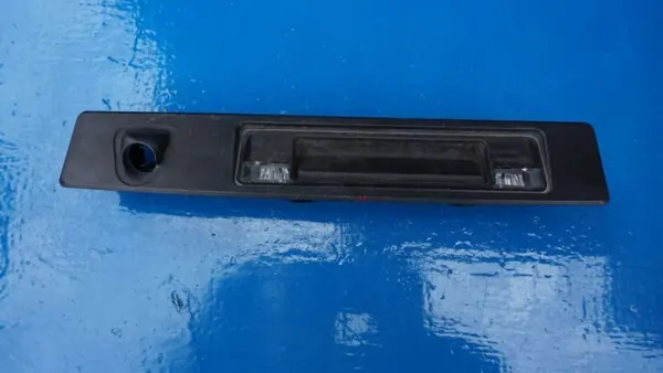 Poignée coffre Volvo XC90 II avec caméra OEM 31675543 image 2