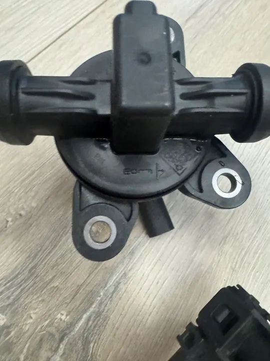 Dodge Challenger Charger Hellcat Vanne de contrôle des vapeurs 2019+ image 5