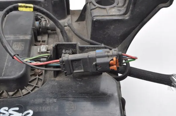 AdBlue-Tank OEM 9813676080 für Citroën C4 Picasso II image 4