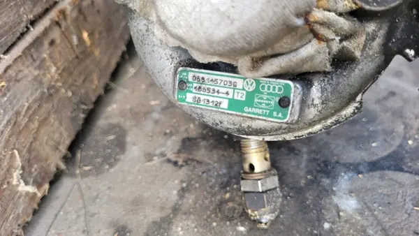 Turbo-pakoputken keräin OEM 068145703G Audi 80 image 6