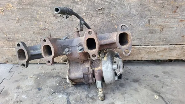 Turbo-pakoputken keräin OEM 068145703G Audi 80 image 7