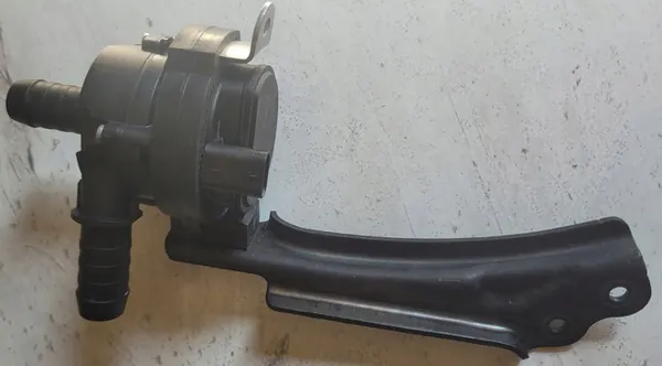 VATTENPUMP FORD TRANSIT CUSTOM KK21-18D473-BE image 3