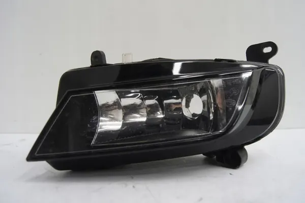 Farol Halógeno Direito com Grelha Audi A4 B8 2.0 TDI OEM image 8