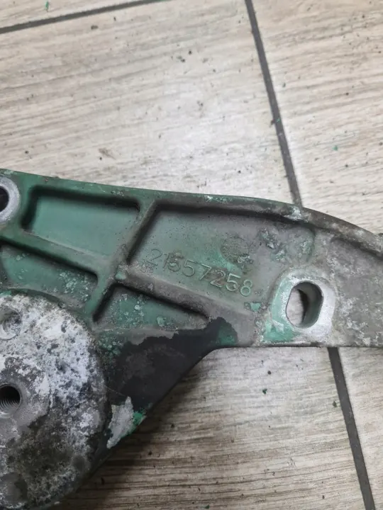 Spannrollenhalterung OEM 21557258 für Volvo FH4 image 3