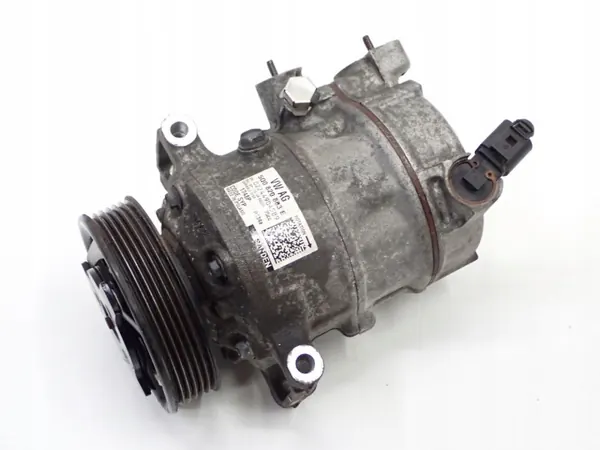 Compressor AC usado OEM 5Q0820803E para Skoda Fabia III image 2