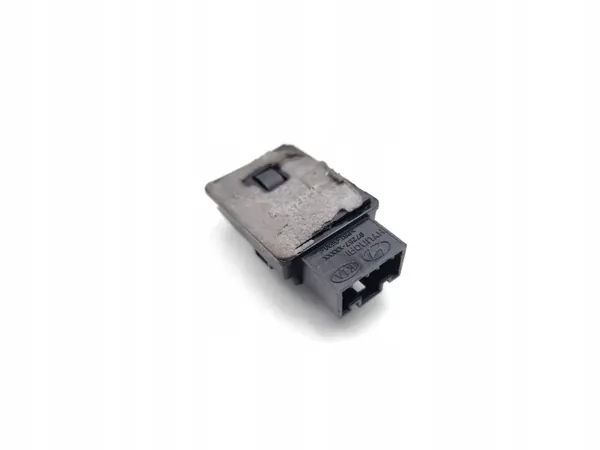 Sensor de sol Hyundai Kona OEM 97257-XXXX (2024) image 6