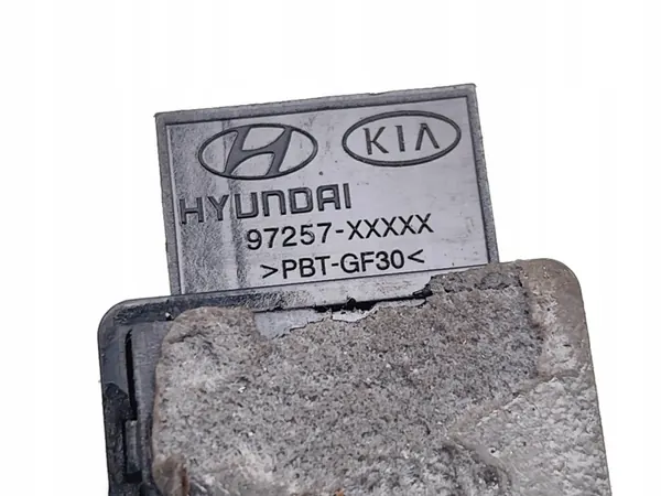 Sensor de sol Hyundai Kona OEM 97257-XXXX (2024) image 7