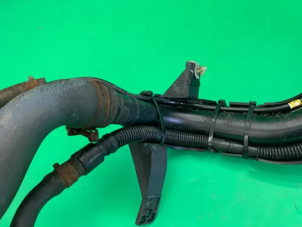 Bränsletank Fyllningsrör OEM 5456-005886633333 image 3