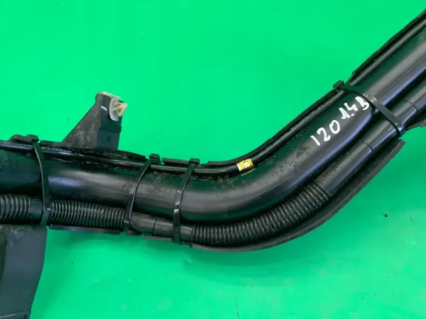 Bränsletank Fyllningsrör OEM 5456-005886633333 image 4