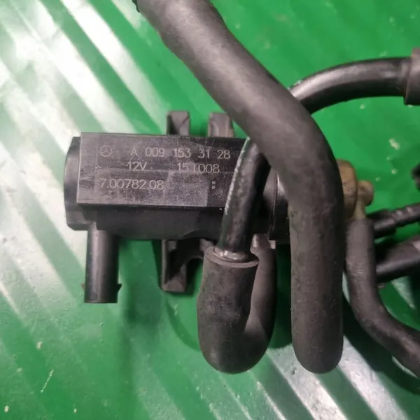 Depósito de vacío OEM A6510700768 Mercedes V-Class image 3
