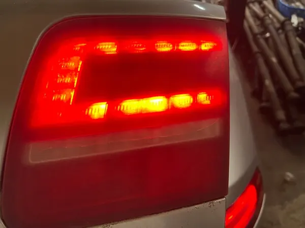 Audi A8 D3 Luz Trasera LED Derecha image 8