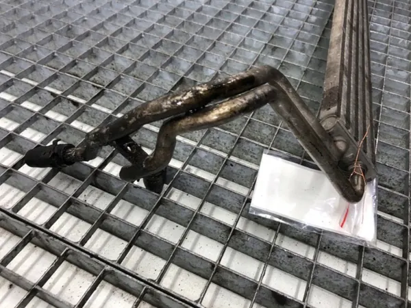 Käytetty öljynjäähdytin OEM 7L6422885E VW Touareg image 4