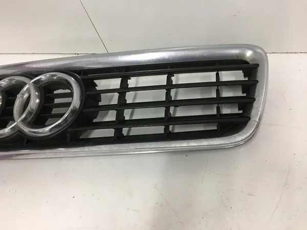 AUDI A4 B5 LIFT Radiator Grill 8D0853651R image 2