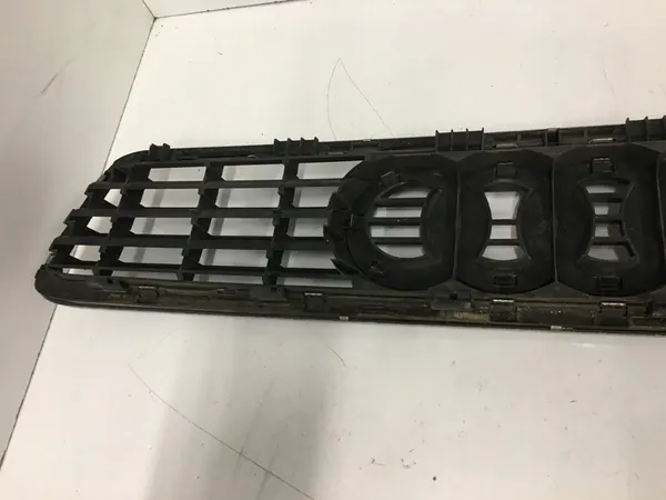 AUDI A4 B5 LIFT Radiator Grill 8D0853651R image 5