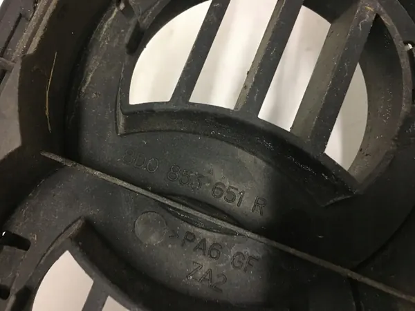 AUDI A4 B5 LIFT Radiator Grill 8D0853651R image 6
