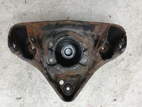 Jousituskiinnike OEM 8D0412391B VW Passat B5/Audi A4 B5 image 3