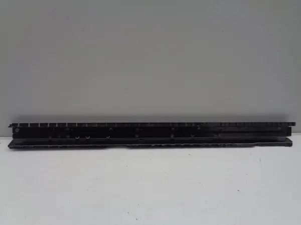 Renfort de Seuil BMW OE Côté Droit image 3