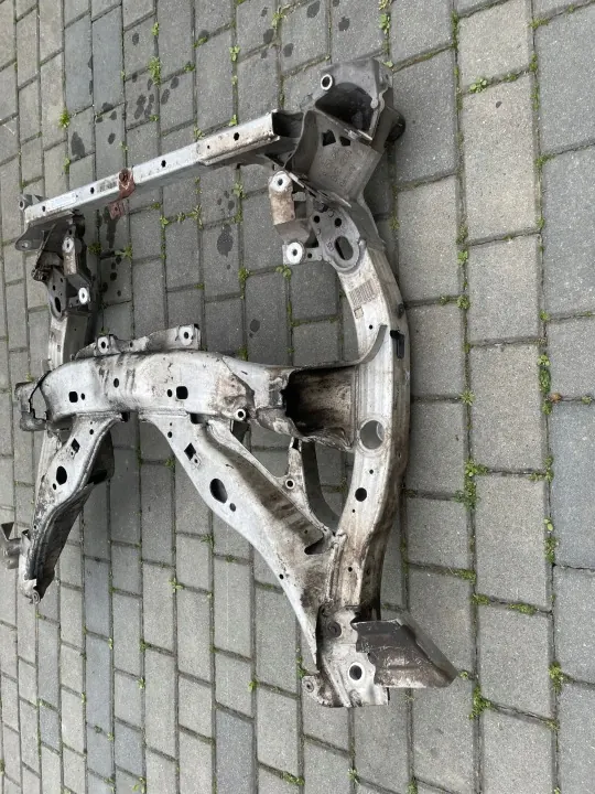 OEM 6797643 Travessa Suspensão Dianteira BMW F10/F11 image 6