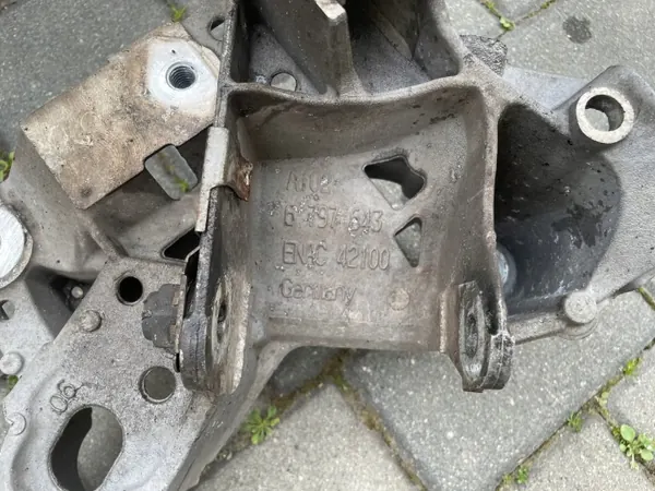 OEM 6797643 Travessa Suspensão Dianteira BMW F10/F11 image 8