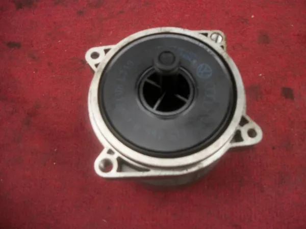 Volkswagen OE Oljefilterhus 07Z115466A image 3