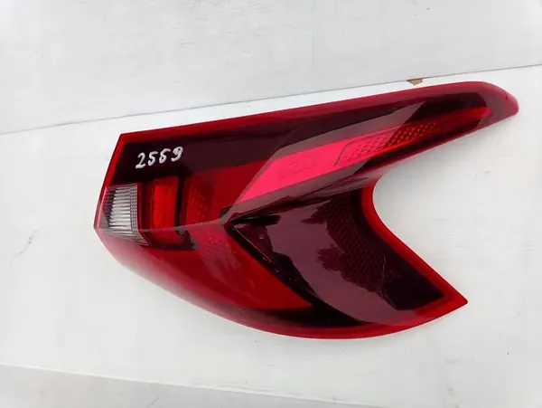 HYUNDAI I20 III Lámpara Trasera Derecha 92402-Q0000 image 4